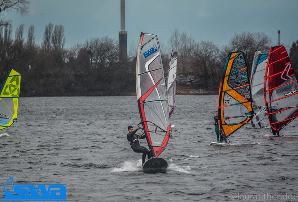 Windy Chasewater Reservoir!!